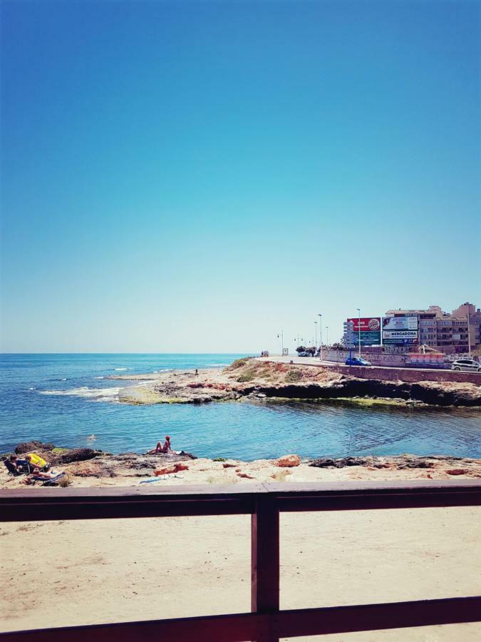 Cosy Studio Apartment In Torrevieja Exterior foto